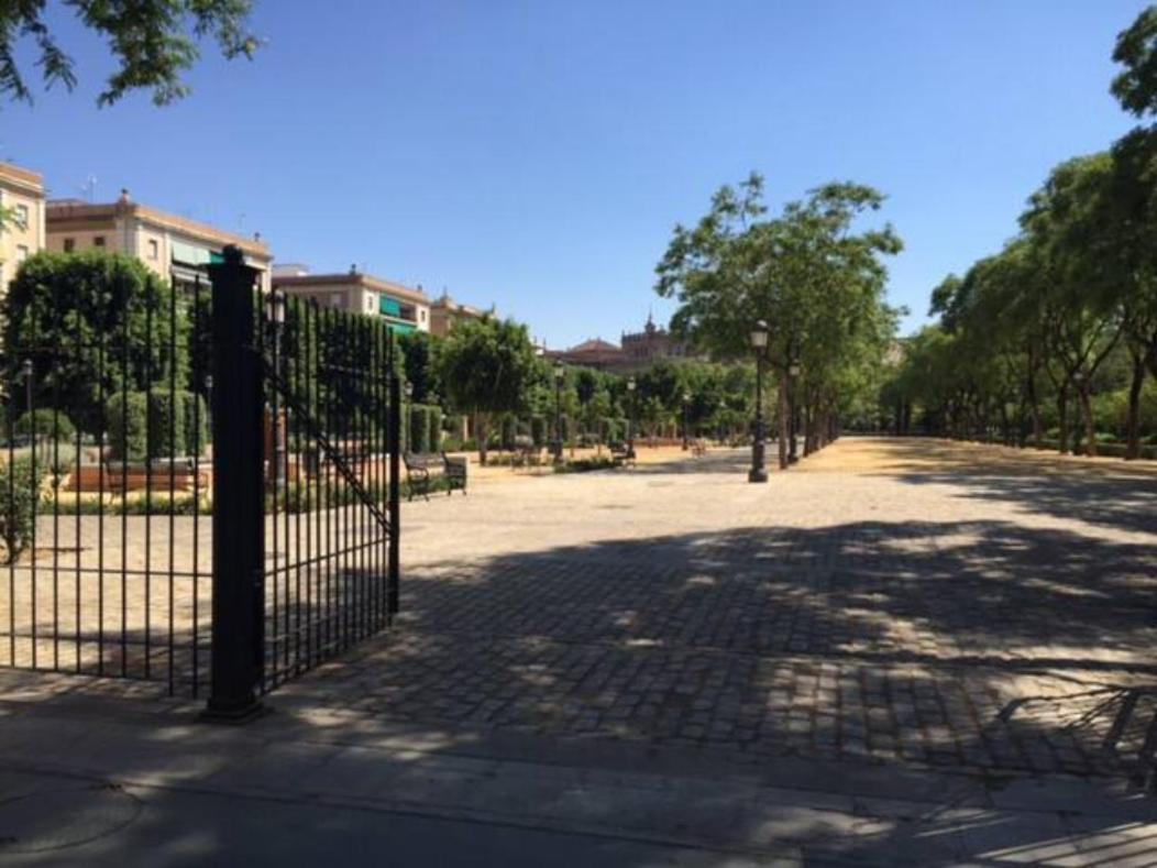 Apartamento A Estrenar Frente A La Plaza De Espana Sevilla Eksteriør billede